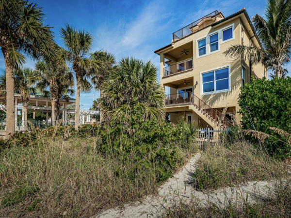 Treasure Island 6 Bedroom Home Pool & Views